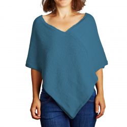 Handstickad poncho